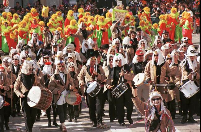 Започва карнавалът в Патра, Гърция