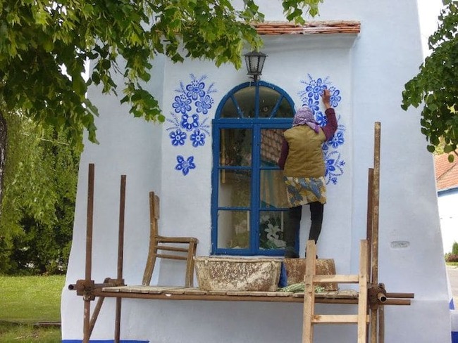 90-годишната баба рисува къщи в Чехия