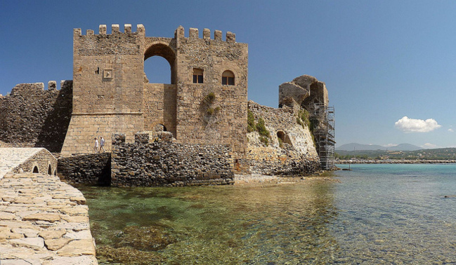 10 замъка в Гърция, които ще ви оставят без дъх!
