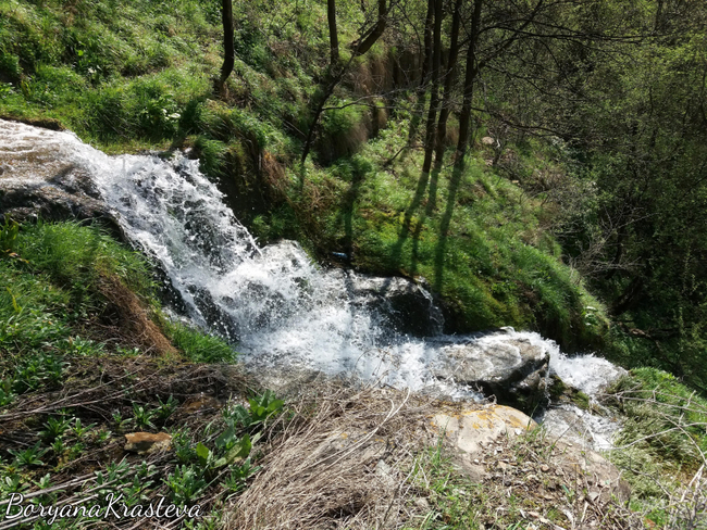 Водопад "Под камико" - омайности из Искърското дефиле