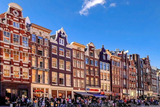 Париж срещу Амстердам: Как да изберем между двете?