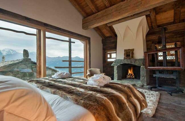 Хотел в Швейцарските Алпи, уютен като планинска хижа