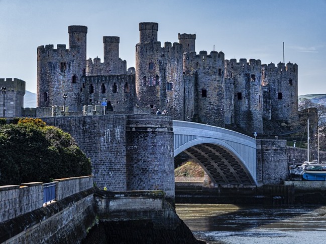 Кои са едни от най-големите средновековни крепости?