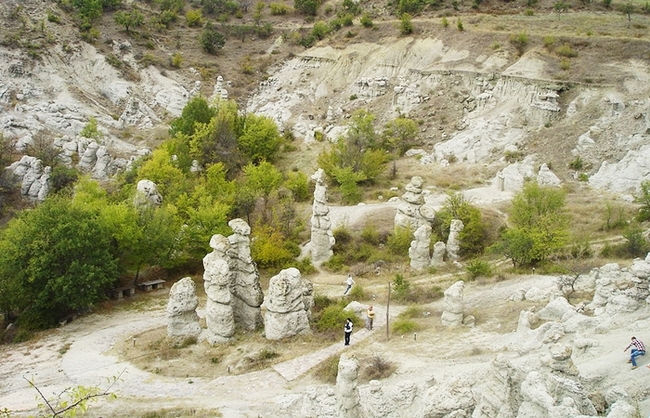 Каменните кукли в Македония – легенда за Веселата сватба