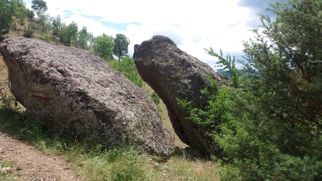 Пътешествие до пещера Утробата