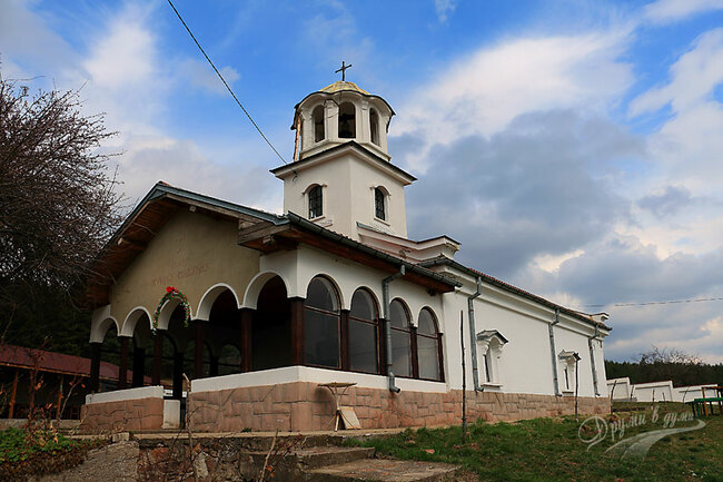 12 български манастира, които да посетите