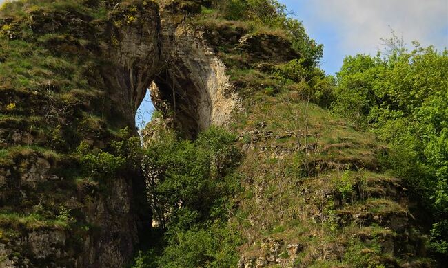 Кунино – селцето със стотици пещери