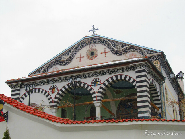 Църквата в Сапарево, построена от най-бедния човек