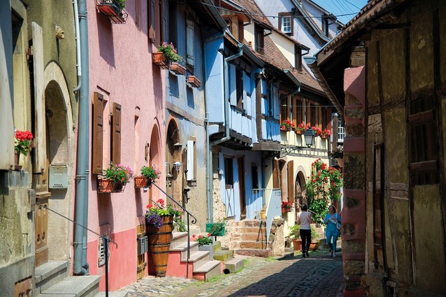 Риквир – френското градче, което те отвежда в друга епоха
