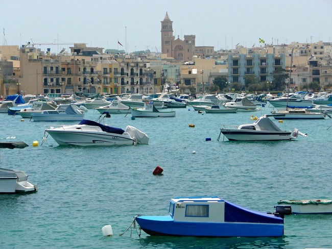 Маршалок – малтийското селище с шарените лодки