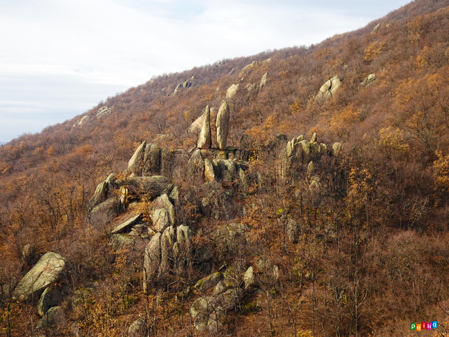 Правите камъни – скални мистерии край с. Розовец (фотопис)