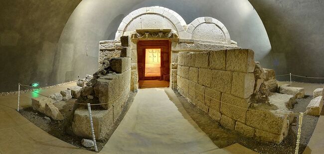 Свещарската гробница и мистериите на траките Свещарската гробница и мистериите на траките