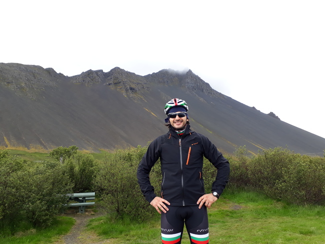 Около Исландия за 14 дни
