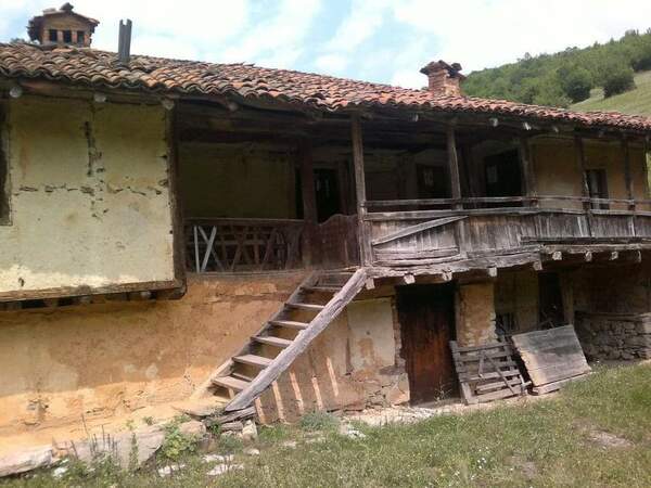 Мистериите на Средна гора – Скален феномен Вран камък и село Петрич Мистериите на Средна гора – Скален феномен Вран камък и село Петрич
