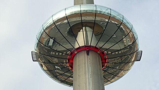 На покрива на света – най-високата движеща се кула за наблюдения в света, Брайтън, Англия