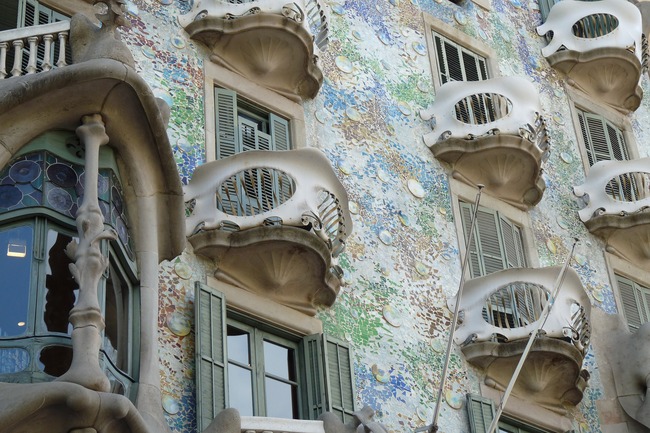 Красиви архитектурни постижения на Гауди в Барселона