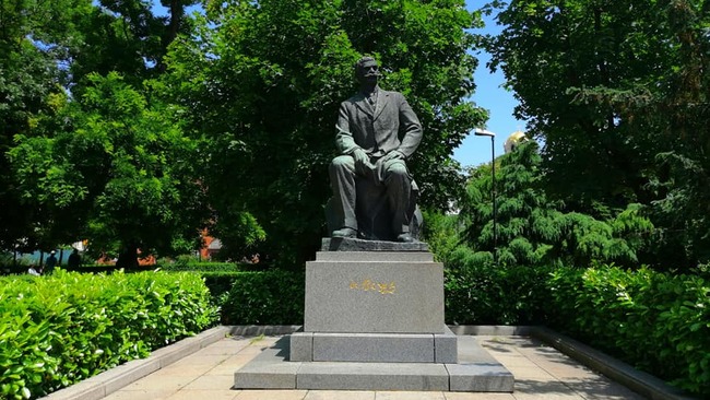 10 литературни паметника в София, които да посетите