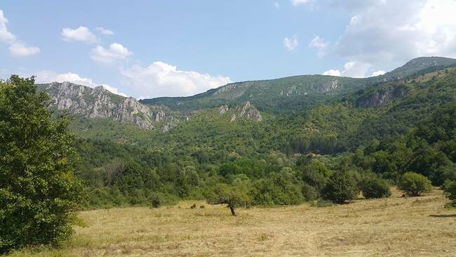 Красотата на Трънския край – защитена зона „Кървав камък“ Красотата на Трънския край – защитена зона „Кървав камък“