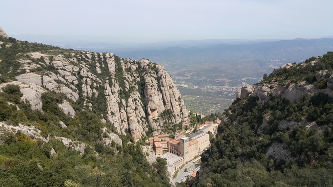 Легендата за „Черната Мадона“, от Монсерат - какво символизира тя и къде още по света има такива изображения на Девата?