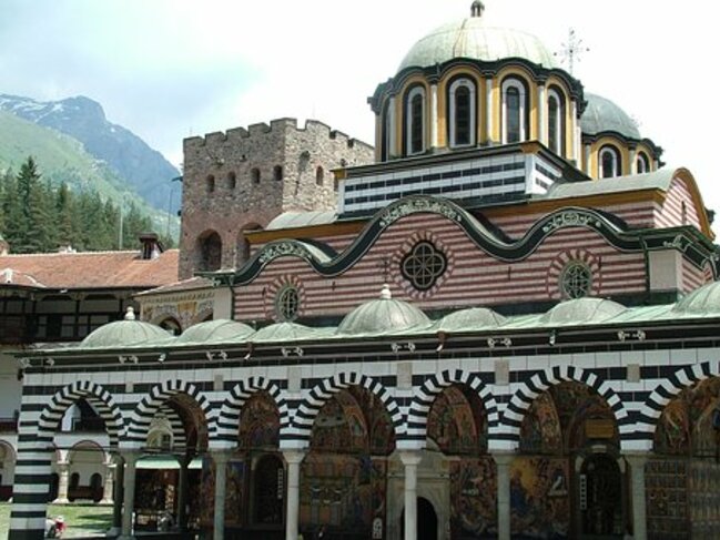 Знаехте ли, че най-малката църква в Европа се намира в България?