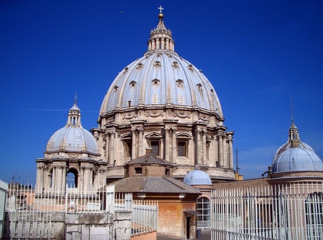 Какво се крие под Ватикана – либопитни факти за криптата
