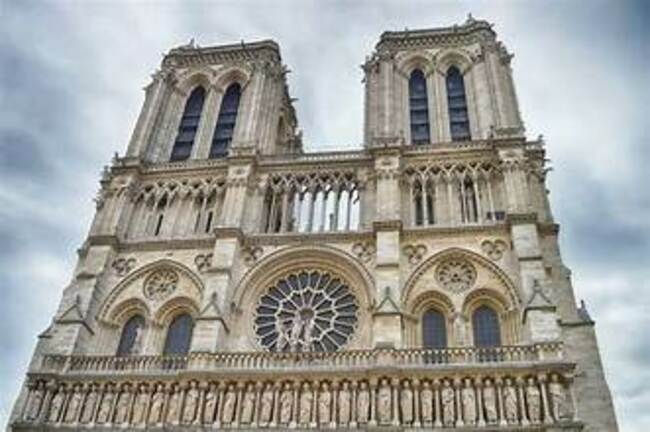 Романтичният Париж – какво знаете за катедралата Нотър Дам?