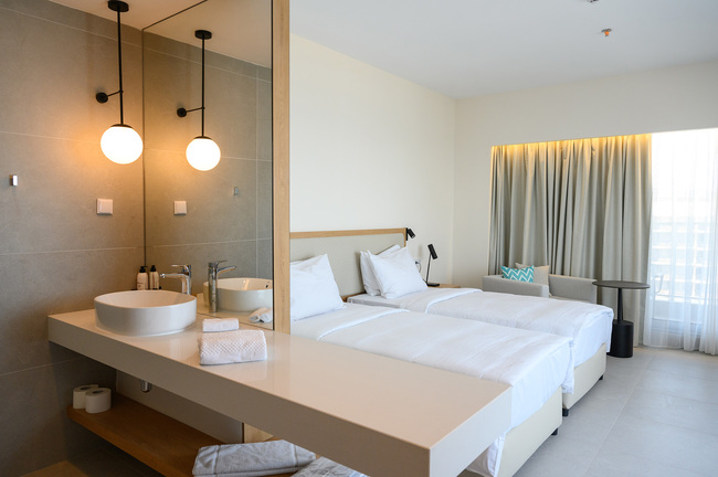 Най-новият петзвезден хотел на българското Черноморие Poseidon Beach Resort официално отвори врати Най-новият петзвезден хотел на българското Черноморие Poseidon Beach Resort официално отвори врати